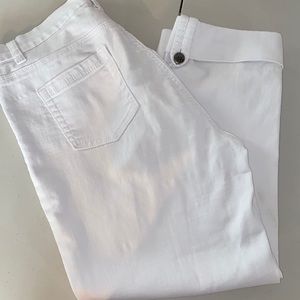 DG2 Cuffed Cropped Jeans